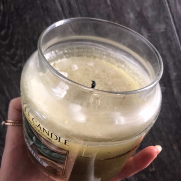 Sage & Citrus Yankee Candle (411g), Almost New. FREE with purchase over 50.00. - Picture 5 of 6